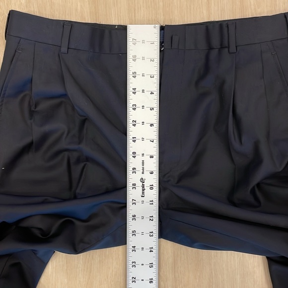 Brooks Brothers Golden Fleece Pleated Navy Dress Pants. - Picture 5 of 5